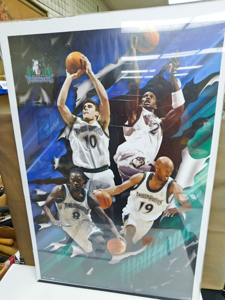 lot 224 image: 2003 Timberwolves poster 34 x 22