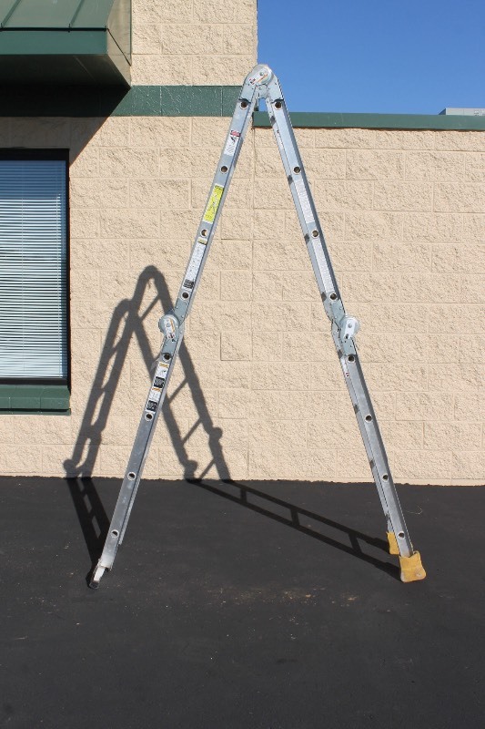 lot 32 image: Werner Aluminum Ladder