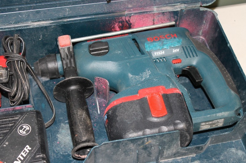 lot 4 image: Bosch Cordless Hammer Drill