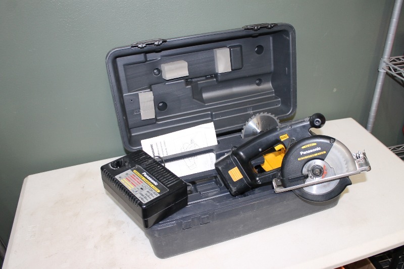 lot 5 image: Panasonic Metal Cutter