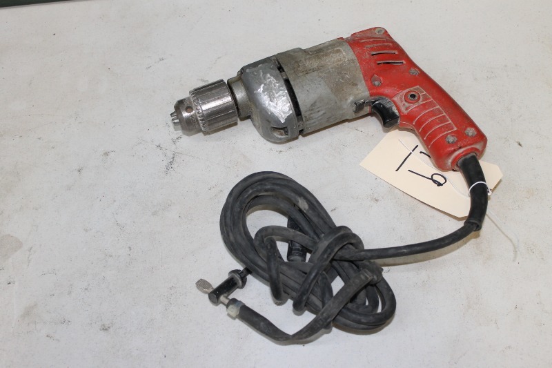 lot 19 image: Milwaukee Hole-Shooter Drill
