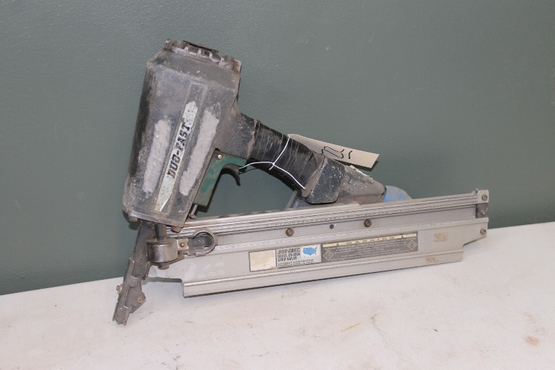 lot 22 image: Duo-Fast Strip Nailer