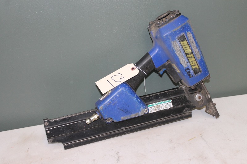 lot 23 image: Duo-Fast Strip Nailer