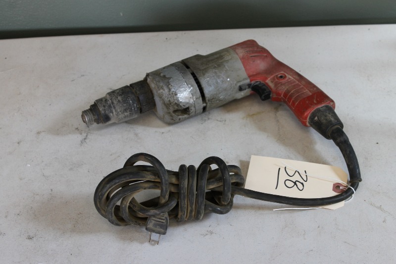 lot 38 image: Milwaukee Screw Shooter