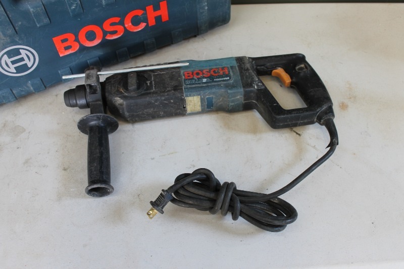 lot 66 image: Bosch Bulldog Hammer Drill