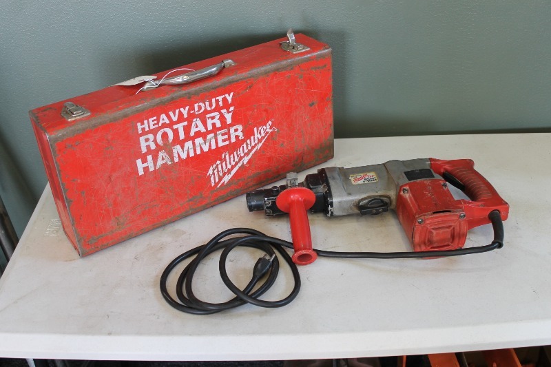 lot 45 image: Milwaukee Rotary Hammer