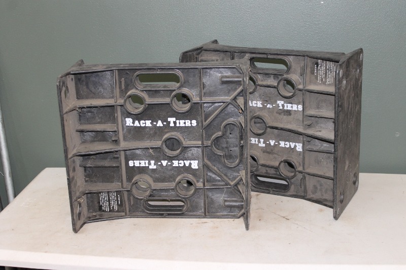 lot 199 image: RACK-A-TIERS