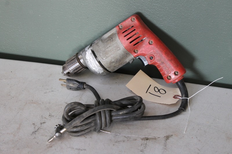 lot 81 image: Milwaukee Hole-Shooter Drill