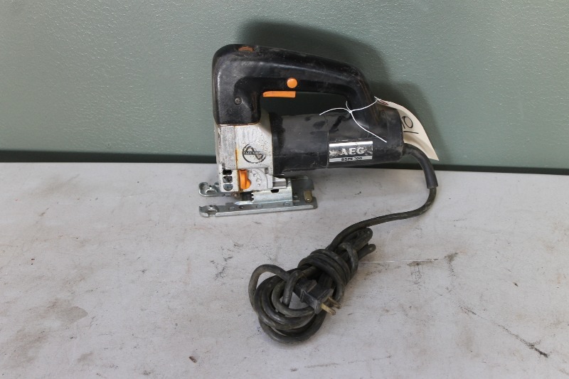 lot 90 image: AEG Jig Saw