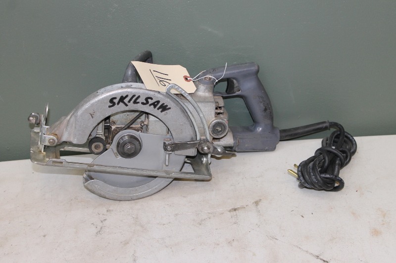lot 116 image: Skil Saw