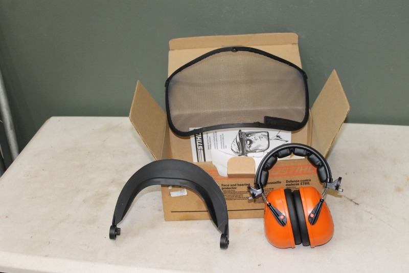 lot 176 image: Face & Hearing Protector