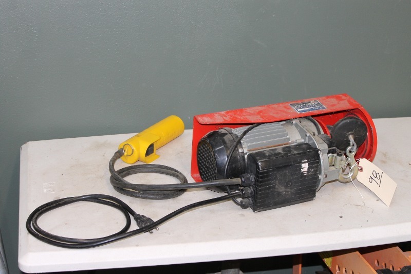 lot 98 image: Electric Winch