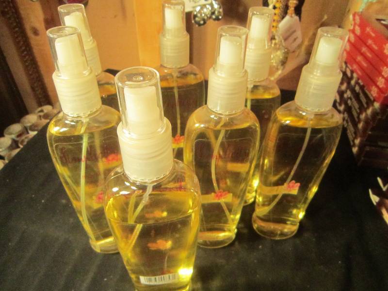 NEW LOT - 7 Bottles of Simplicity Body Mist
