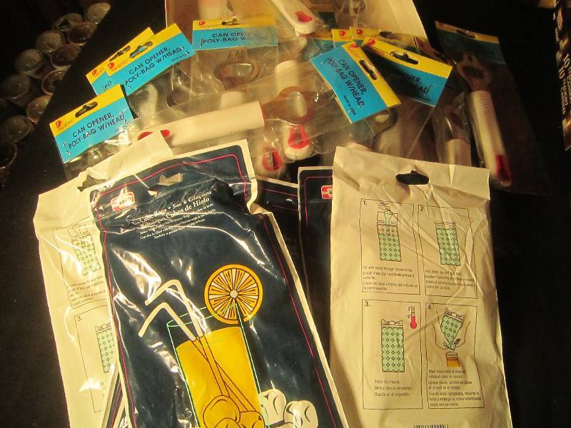 NEW LOT - 9 Ice Cube Bags & 20 Can Openers