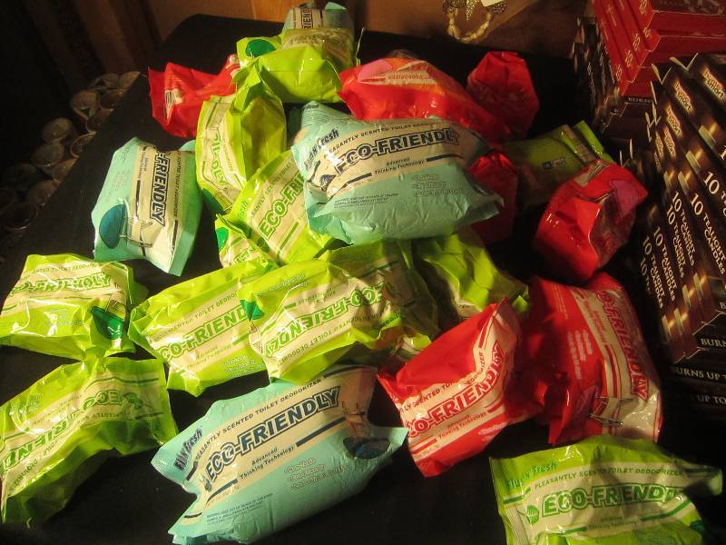 NEW LOT - 25 Toilet Deoroderizers
