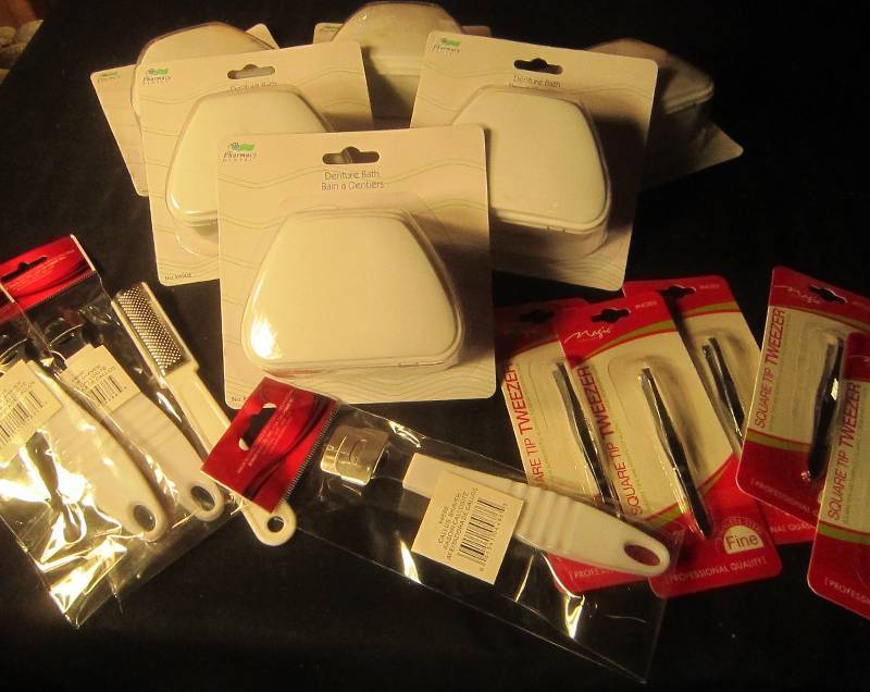 NEW LOT - 6 Denture Holders, 4 Callus Removers & 5 Tweezers