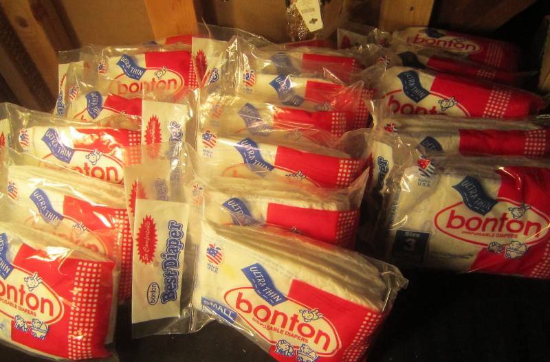 NEW LOT - 13 packs of 4 -Small 7 to 14 lbs., 5 Packs of 4- Size 3 16 to 28 lbs.  Disposable Diapers