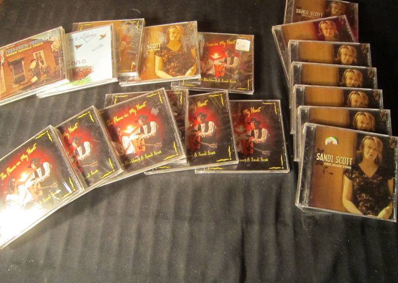 NEW LOT - 17 CDS