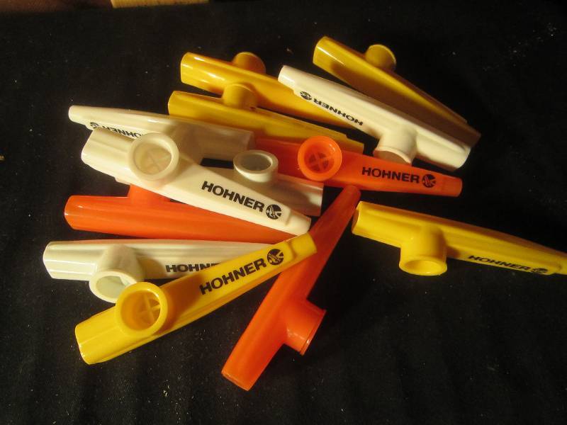 NEW LOT - 13 Kazoos