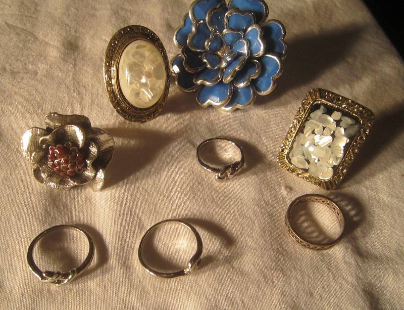 NEW LOT - Lot of 8 Rings