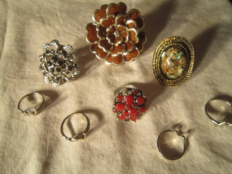 NEW LOT - Lot of 8 Rings