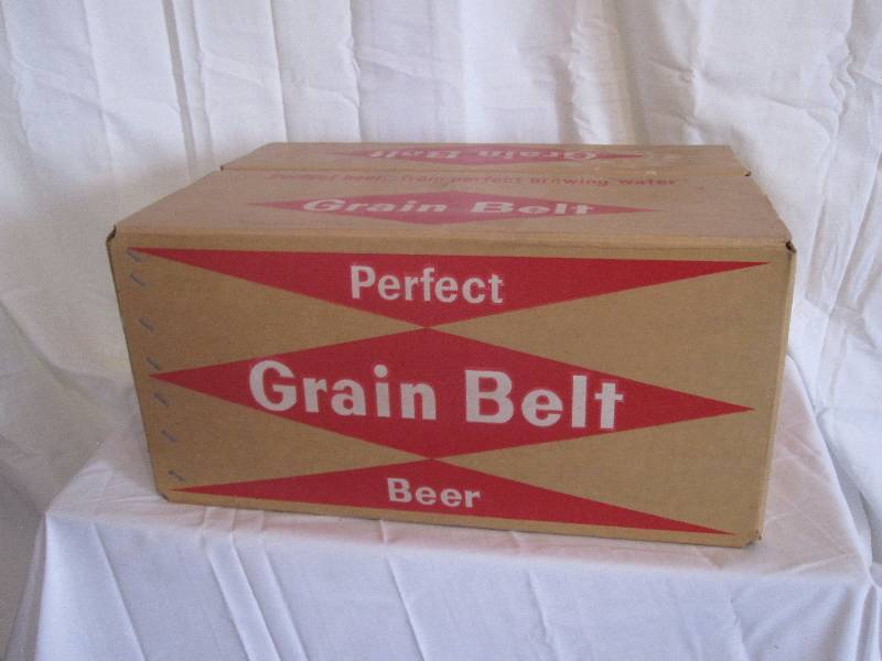 lot 11 image: Vintage Grain Belt full box of vintage bottles
