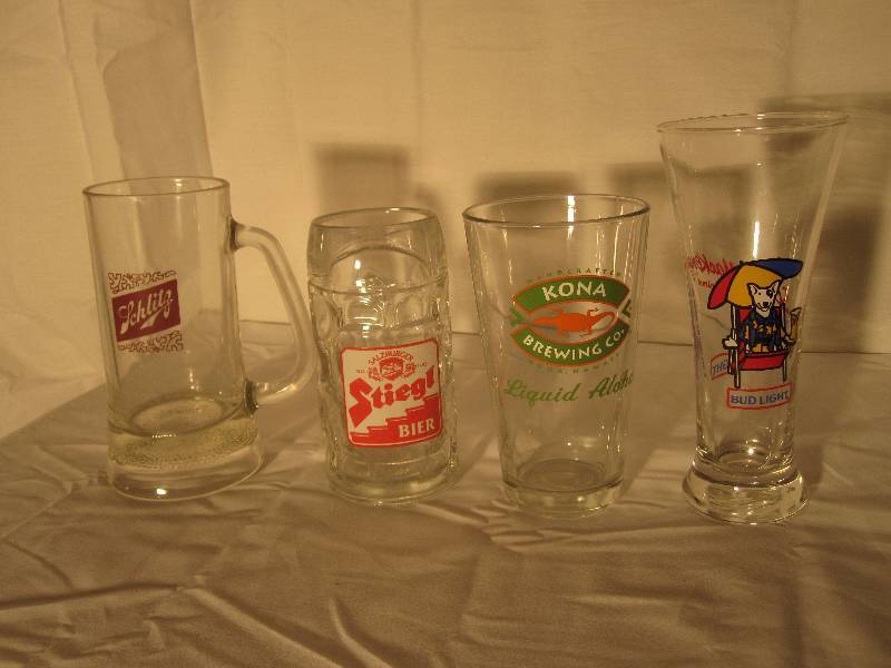 lot 13 image: 4 vintage glasses mugs