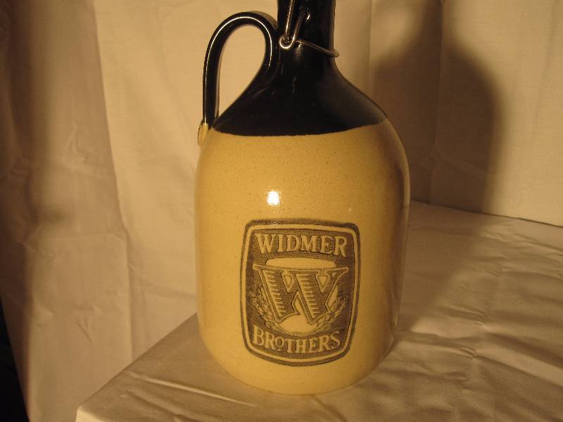 lot 14 image: Lot of 5 Vintage beer and wine jugs