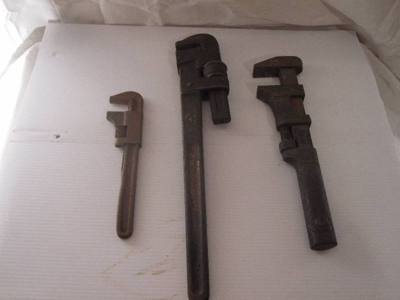 lot 36 image: 3 vintage pipe wrenches