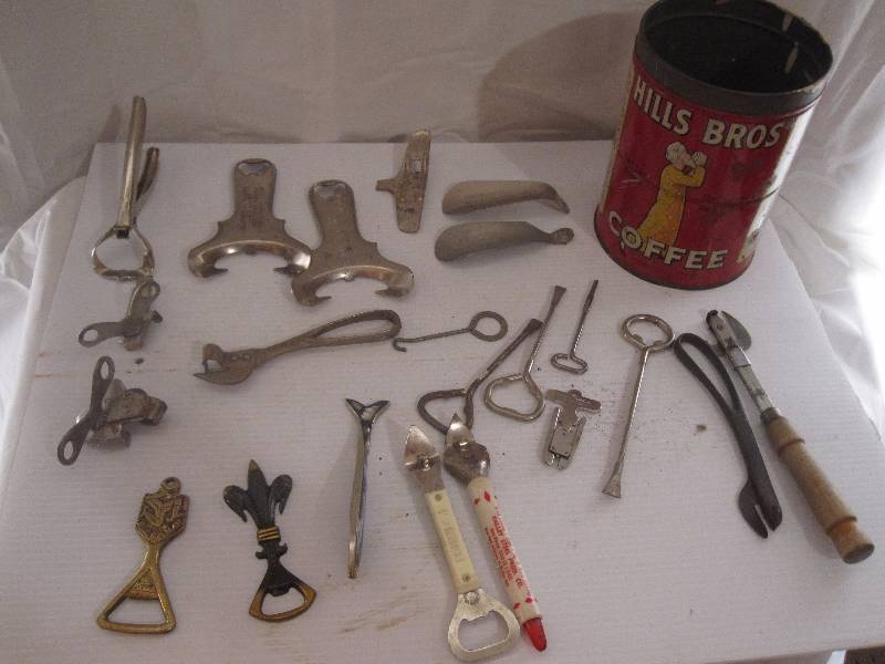 lot 42 image: Large lot of vintage metal bottle and can openers