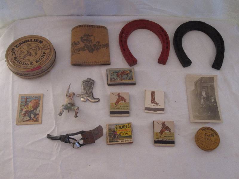 lot 69 image: Awesome vintage cowboy lot