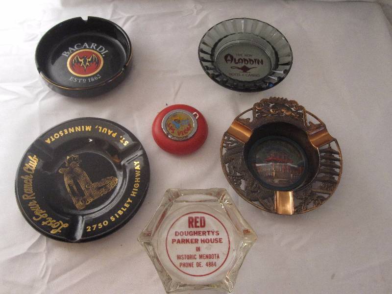 lot 115 image: lot of 6 vintage ash trays