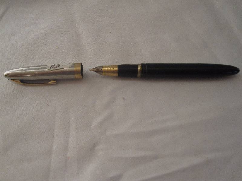 lot 120 image: Vintage Sheaffers pen