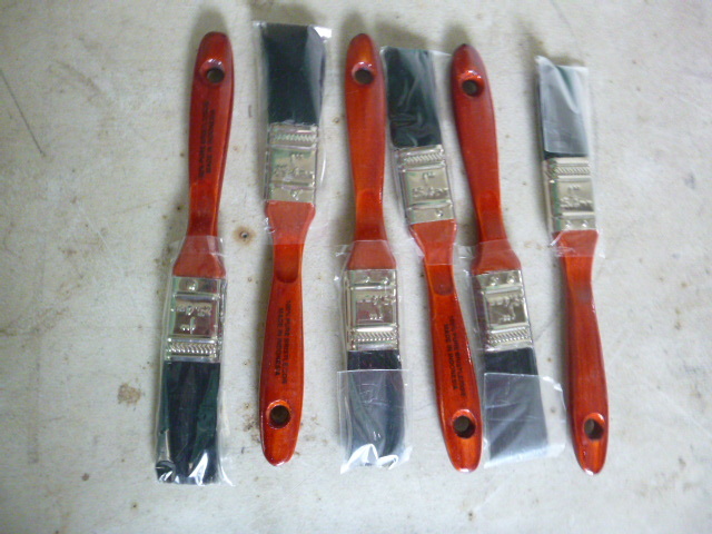 6 Black Bristle Paint Brushes