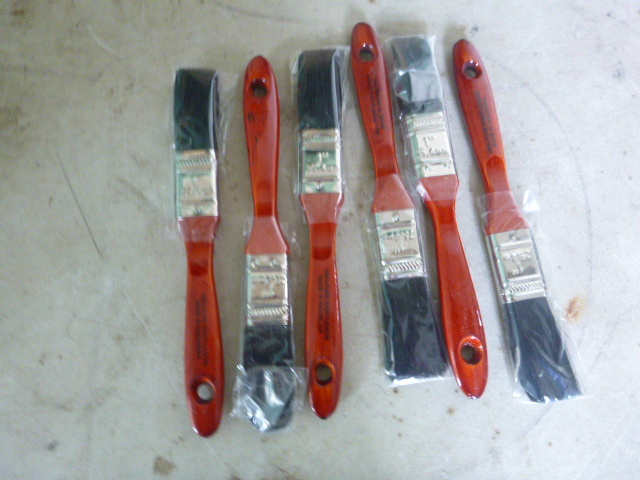 6 Black Bristle Paint Brushes