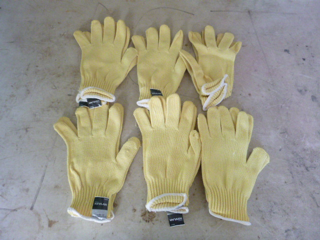 6 Pair of Cutmaster Dupont Kevlar Gloves