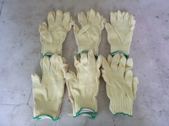 6 Pair of Gloves