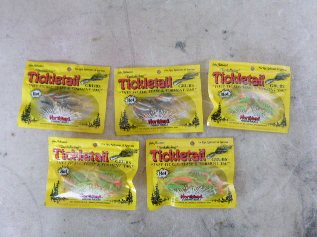 5 Packs of Northland Tickletail Grubs