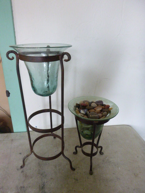 2 Planters