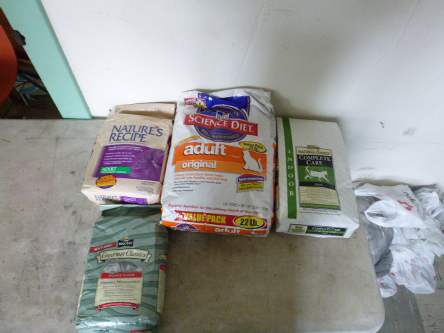 Miscellaneous Cat Food