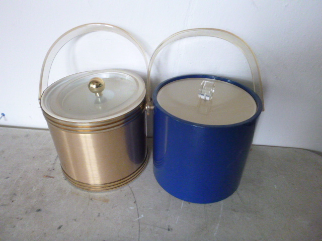 2 Ice Buckets