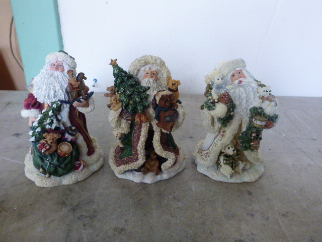 3 Christmas Music Santa  Figurines