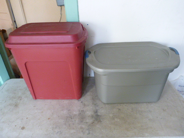 2 Storage Totes