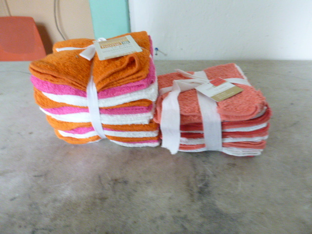 2 New Packs of Wash Cloths