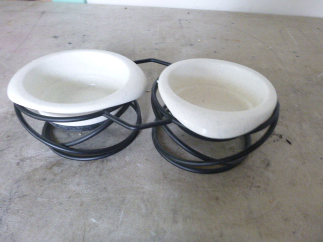 Small Raised Pet Bowls