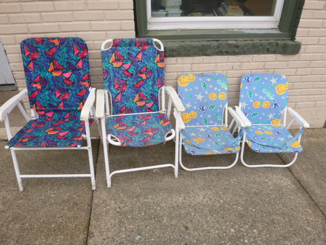 4 Folding Outdoor Chairs