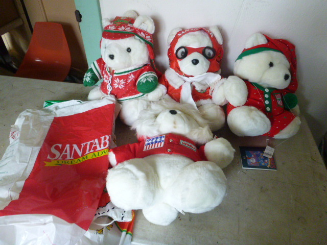 4 Santa Bears