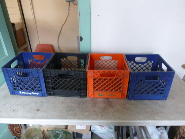 4 EggMilk Crates