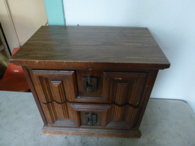 Night Stand with 2 Drawers