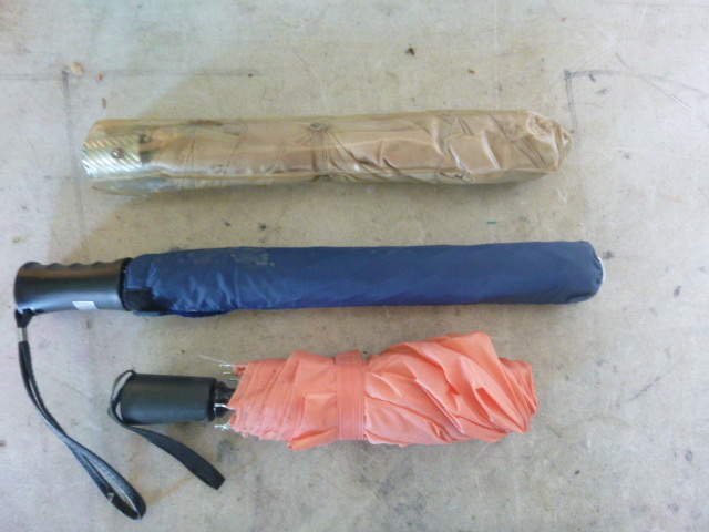 3 Umbrellas